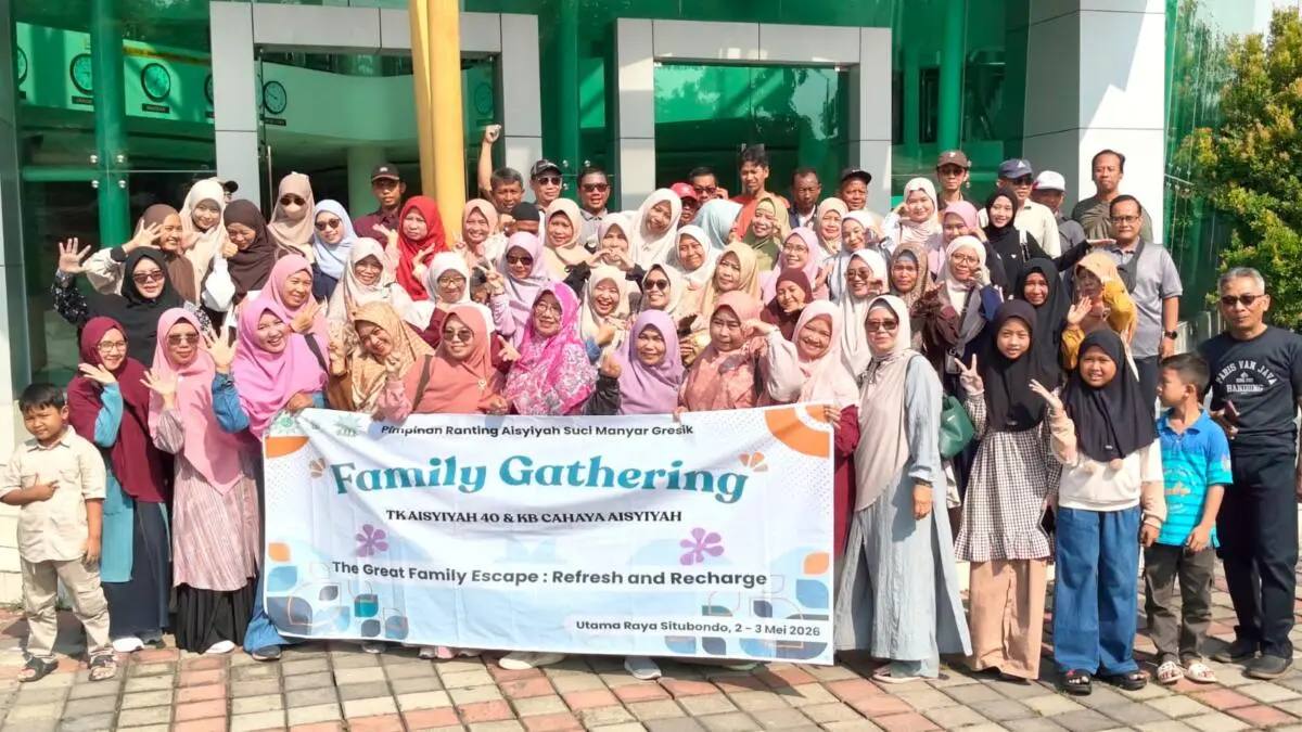 Family Gathering Aisyiah Suci: Menyulam Kebersamaan di Tepi Pantai Utama Raya Situbondo