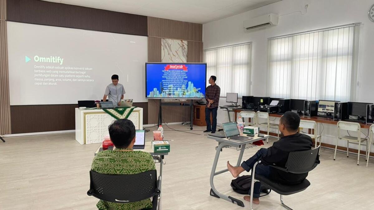 Final Project Kelas IX DTCP SMP Muhammadiyah 12 GKB Gresik: Dari Nol Menjadi Pahlawan Digital