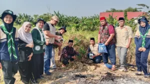 PPEM dan LazisMu Benjeng Inisiasi Wakaf Pohon Nangka