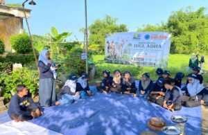 SD Muda Karisma Tebar Kurban di Dusun Tamping
