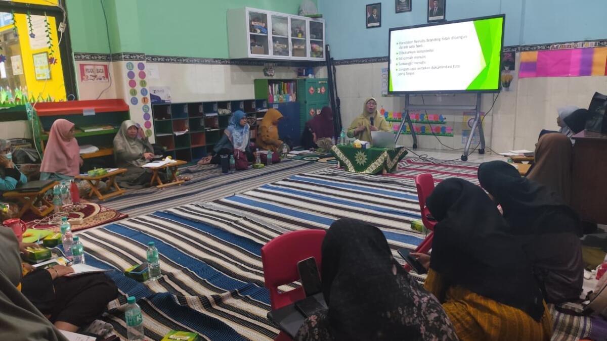 Goresan Seribu Kata: Cara TK Aisyiyah 36 PPI Kuatkan Branding Sekolah