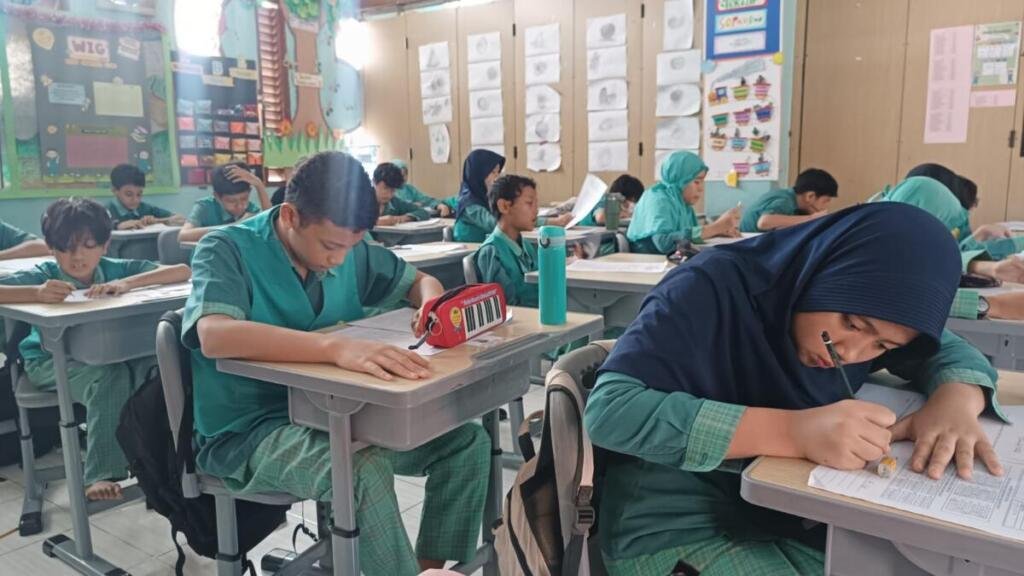 Hari Pertama USP, SD Muhammadiyah 16 Surabaya Uji Mata Pelajaran Al Islam