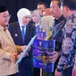 Khofifah dan Abdul Mu’ti Lepas 3.600 Lulusan SMK Jatim Kerja ke Luar Negeri