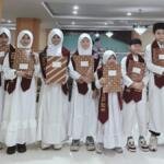 Tangis Haru Iringi Wisuda Tahfidz SD Musix Surabaya di SMAMDA Tower