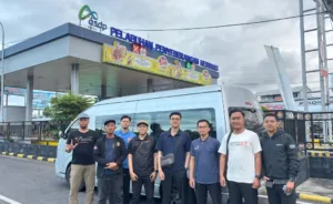 Bukan Hanya di Mimbar, Dakwah Lazismu Jatim Hadir di Rumah Potong Hewan Bali