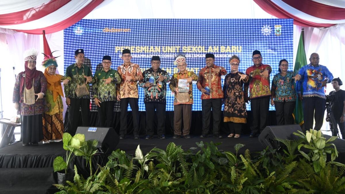 Mendikdasmen Resmikan SMAMCO Manokwari, Sekolah Berbasis Kearifan Lokal