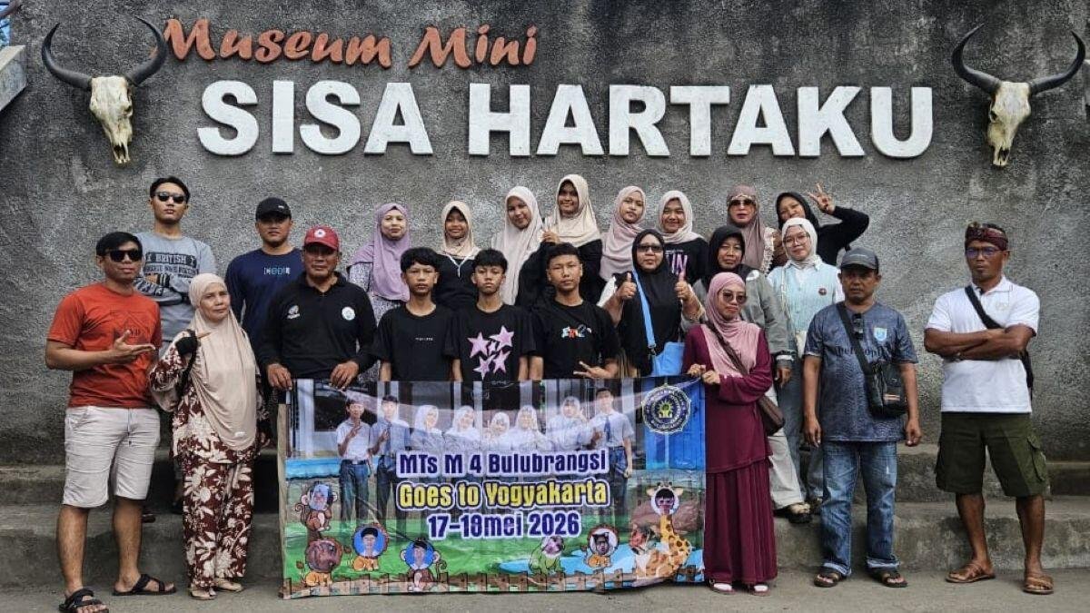 Kelas IX MTs Muhammadiyah 4 Bulubrangsi Nikmati Serunya Lava Tour Merapi