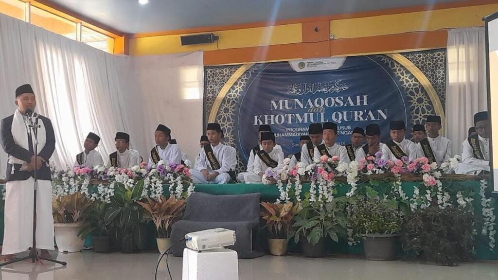 Munaqosyah dan Khotmul Qur’an Perdana Ponpes Al-Fattah 2 Ngantang