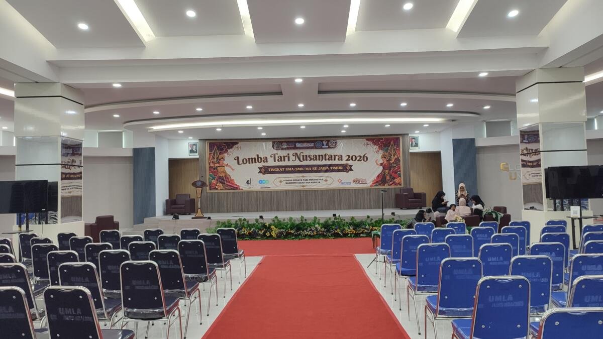 Panitia Lomba Tari HIMA PGSD UMLA Sulap Convention Hall Jadi Meriah