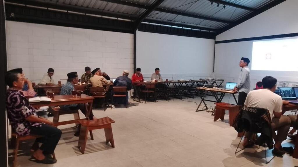 PCM Genteng Gelar Bimtek Lanjutan SatuMu Bersama Verifikator dan Agen PRM
