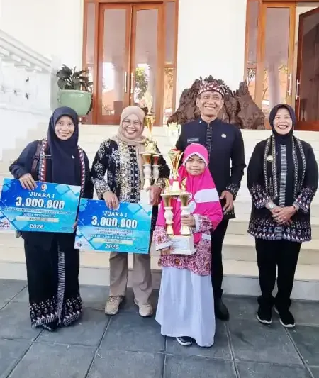 Raisa, Double Champion FLS3N dan OSK Bojonegoro dari SD Muhammadiyah 3 ICP Sumberrejo