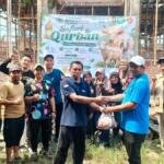 Safari Kurban AMM Tulangan di PRM Sudimoro Tebar Daging untuk Warga