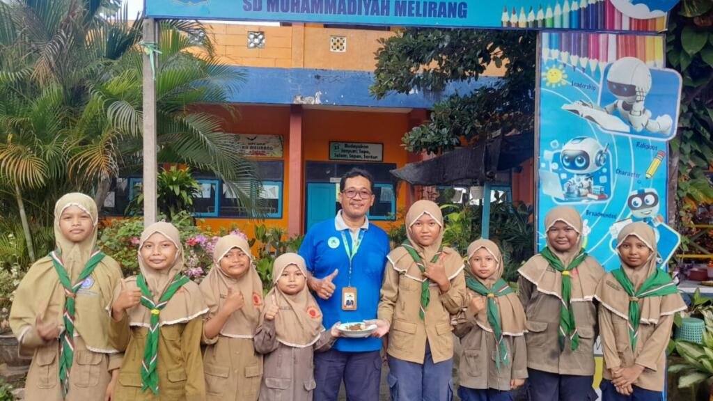 Kreatif, SD Muhammadiyah Ceria Gelar Orang Tua Mengajar