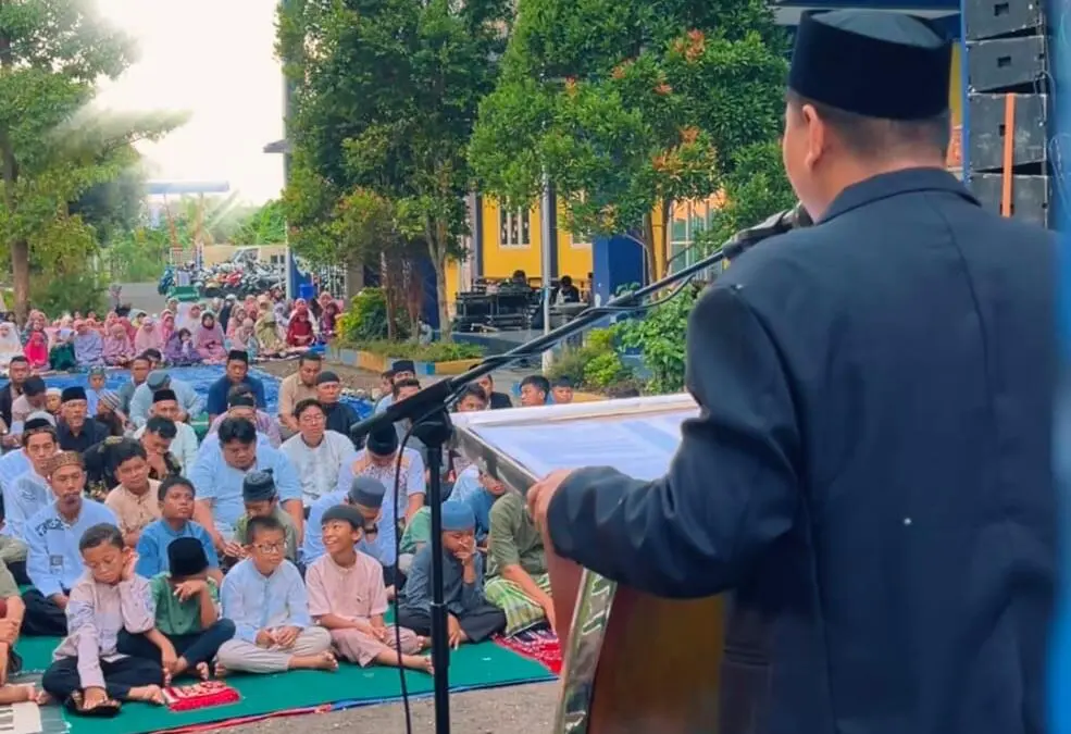Shalat idul adha perdana di SD Muhammadiyah 4 Zamzam