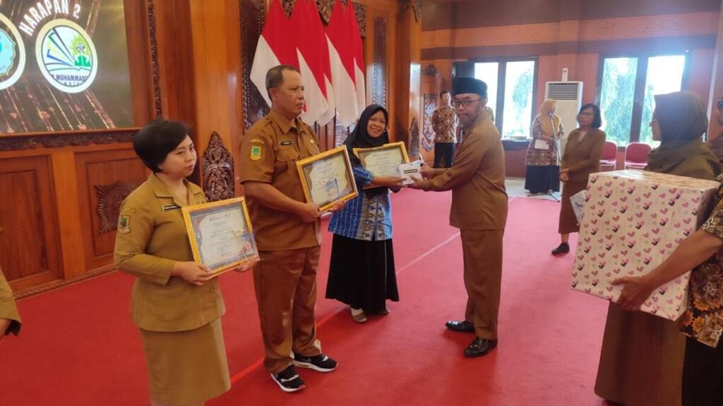 SMP Muhammadiyah 1 Kota Mojokerto Raih Predikat Sekolah Siaga Kependudukan