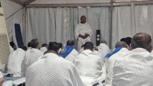 Ustadz Tamami, di Arafah hanya ada hamba Allah yang miskin dan membutuhkan pertolongan-Nya