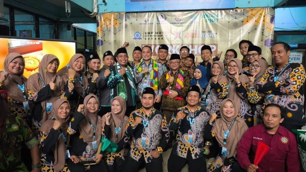 SMP Muven Surabaya Sambut Hangat Kedatangan Menteri Pendidikan
