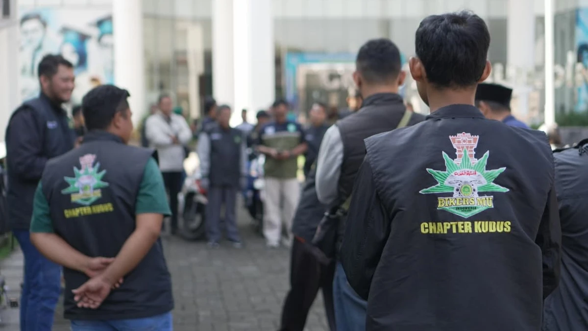 BikersMu Kudus Gelar Touring Dakwah Ring of Muria dan Santuni Anak Yatim