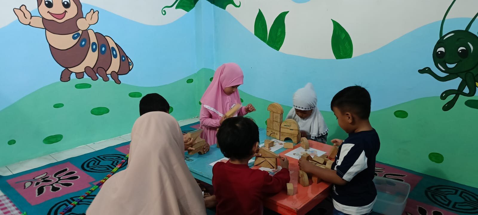 Asesmen TK Aisyiyah 55 Surabaya Kenalkan Lingkungan Sekolah pada Anak-anak
