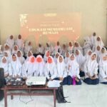 Menilik Edukasi “Menstruasi Sehat pada Remaja” Mahasiswa Kebidanan Umsura