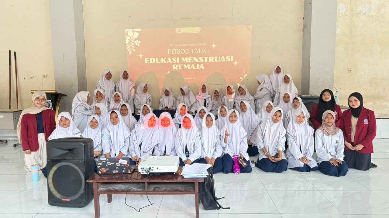 Menilik Edukasi “Menstruasi Sehat pada Remaja” Mahasiswa Kebidanan Umsura