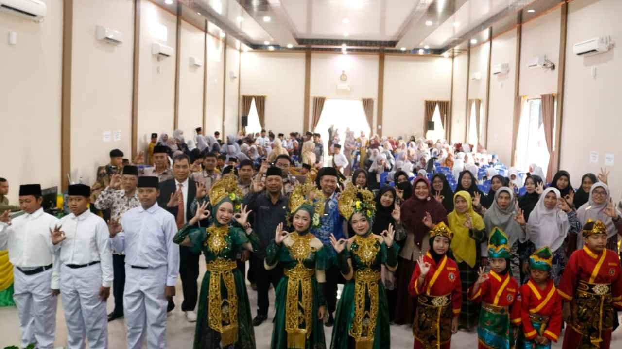 Haflah Akhirussanah SD Mutu Kagumi Hadirkan Ragam Tarian Tradisional