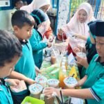 Belajar Berwirausaha Sejak Dini Melalui Market Day SD Muhammadiyah 1 & 2 Taman