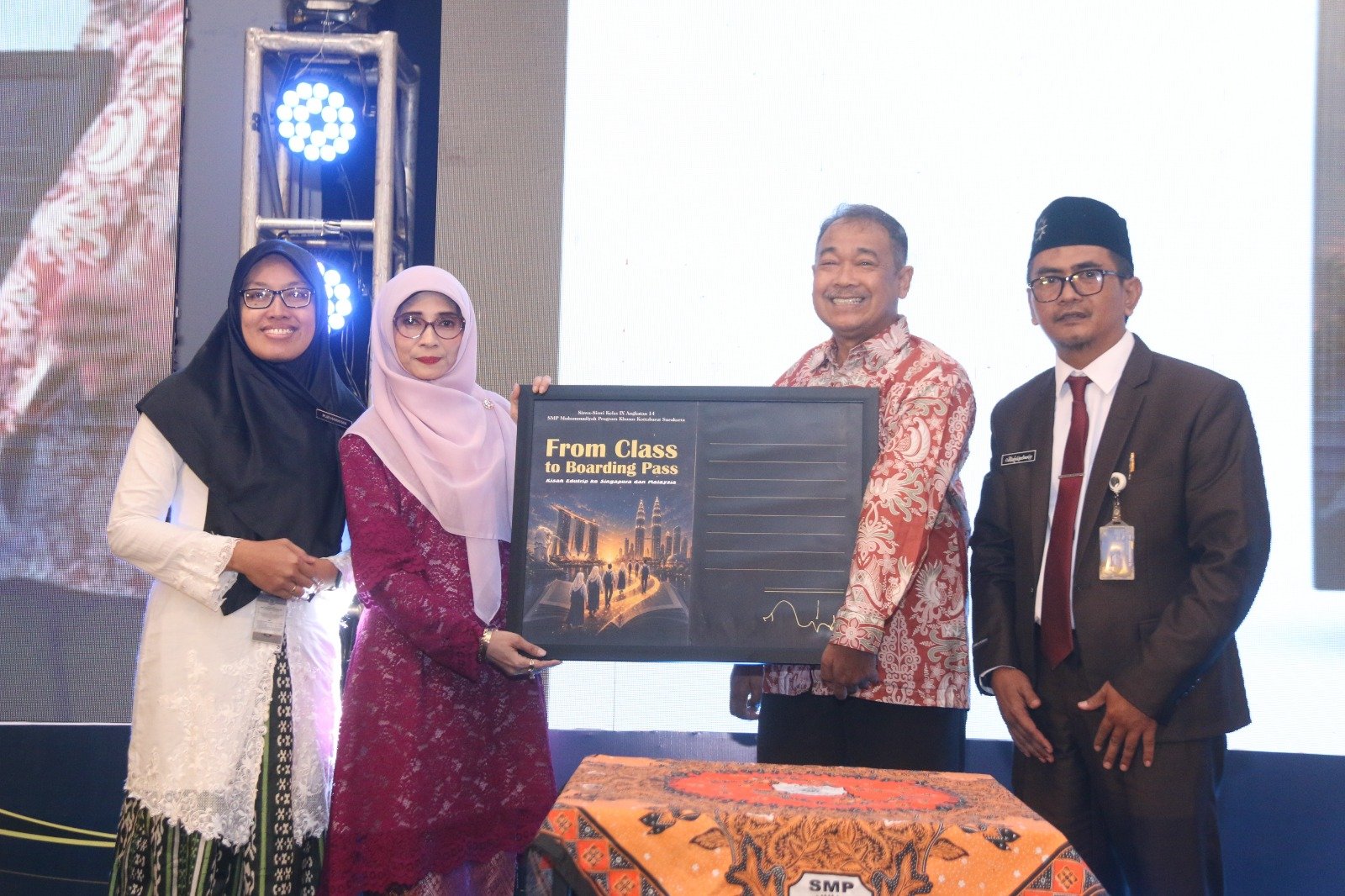 SMP Muhammadiyah PK Kottabarat Luluskan 123 Siswa dan Menjadi Sekolah Terbaik di Kota Surakarta