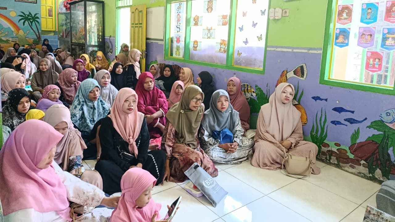 Mengikuti Rangkaian Pembagian LCPAD di TK ABA 07 Padangbandung