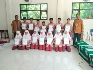 Menilik Pengumuman Kelulusan dan Tasyakuran Siswa MI Muhammadiyah 07 Sidokelar