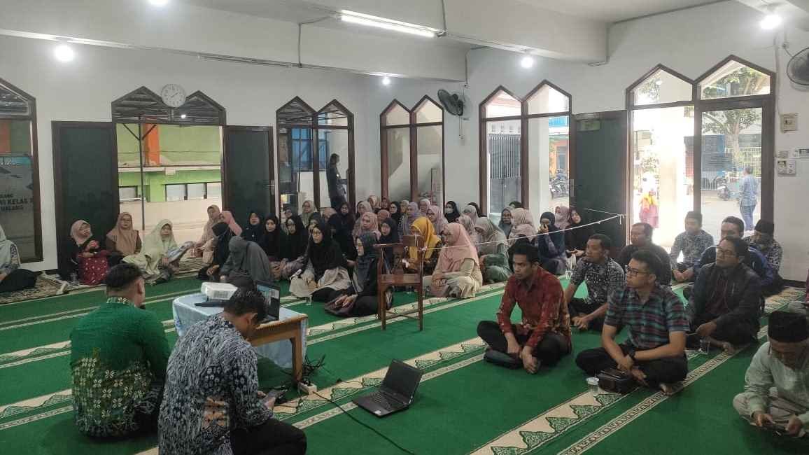 Matsamutu Bangun Komitmen Bersama Orang Tua/Wali pada Penyerahan Hasil Belajar TA 2025/2026