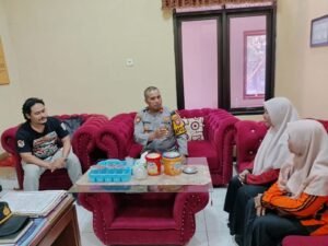 Panitia Grand Opening MIBS Manarul Ilmi Kepohbaru Gelar Rapat Koordinasi bersama Kapolsek Kepohbaru