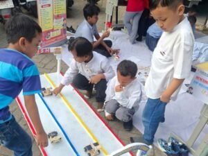 Tarik Minat Calon Siswa, Sekolah Kreatif SMP Muhammadiyah 15 Menganti Tampilkan Robot Berenergi Surya