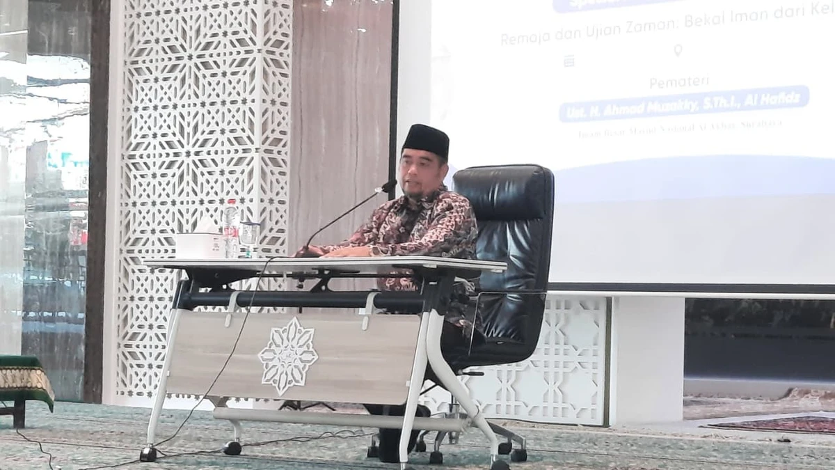 Kajian Islam Spesial Milad ke-25 Spemdalas Hadirkan Imam Besar Masjid Nasional Al Akbar Surabaya