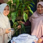 PC IGABA Driyorejo Hadiahkan Bibit Mangga Super untuk Lulusan SD Mudri