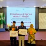 Lazismu Jawa Timur Salurkan Al-Qur’an untuk 16 Masjid di AM3 Batch 3 