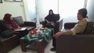 Pengawas Kacabdin Tinjau PSAT Susulan di SMA Muhammadiyah Genteng