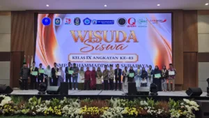 SMP Muhammadiyah 15 Surabaya Lepas Lulusan Angkatan Ke-43 di BG Junction Mall