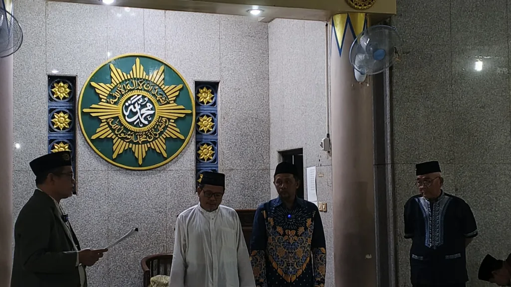 Takmir Baru Masjid Al-Furqon dan Al-Muttaqin Karangpilang Resmi Dilantik