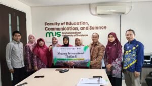 Fakultas Pendidikan, Komunikasi, dan Sains Umsura Lepas Mahasiswa Magang Internasional ke Thailand