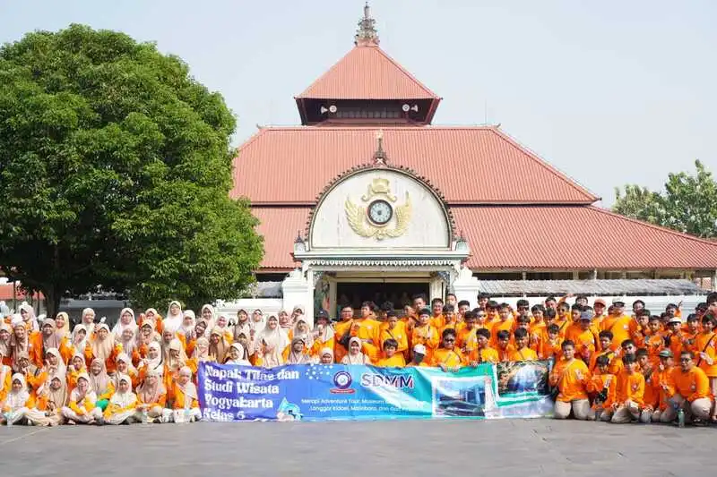 Murid SDMM Napak Tilas Perjuangan KH Ahmad Dahlan dan Belajar Kehidupan di Malioboro