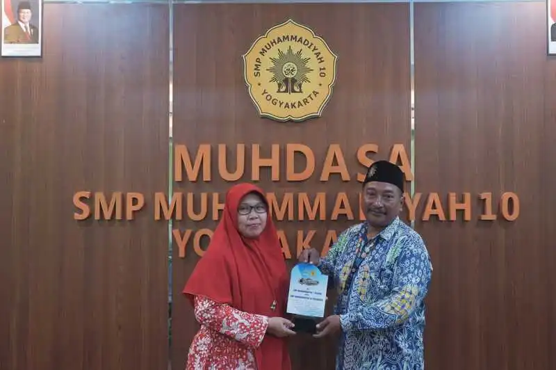 Perkuat Mutu Pendidikan, SMP MUTU Paciran Belajar ke Tiga Sekolah Muhammadiyah Yogyakarta