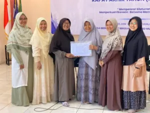 RAT ke-9 Koperasi Kreatif SD Muda Tusida Tetapkan Tiga Srikandi Pengurus Baru