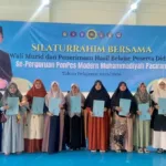 MI Muhammadiyah 02 Pondok Modern Paciran Berikan Beasiswa kepada 10 Siswa Berprestasi 