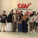 Murid SMP Muhammadiyah 1 Blitar Nobar Film Children of Heaven di CGV Blitar Town Square