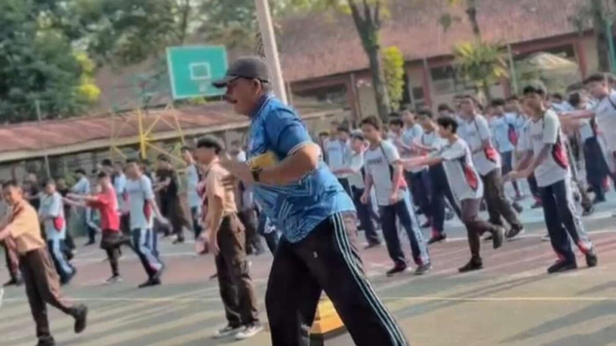 Interactive Flat Panel Permudah Guru Mengajar, Pembelajaran di SMPN 2 Kutasari Makin Interaktif