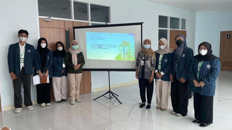 Mahasiswa PBL Kesehatan Masyarakat UMG Gelar Edukasi PHBS di Klinik Paru RSUD Ibnu Sina