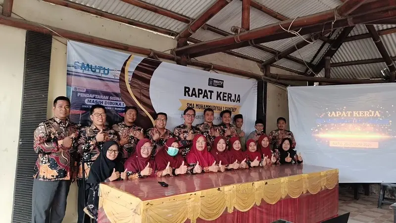 Rapat Kerja SMA Muhammadiyah 1 Sumenep Fokus Evaluasi Program dan Penguatan Strategi Kemajuan Sekolah
