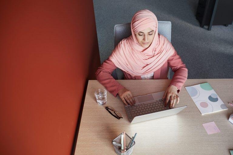 Keberkahan dalam Bekerja: Rahasia Rezeki Cukup, Hati Tenang, dan Hidup Bahagia