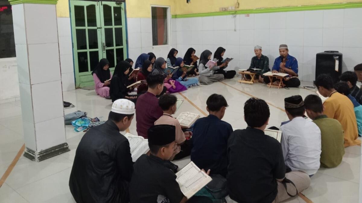 Konsisten Baca Satu Halaman Sehari, Santri LPQ Al Islam Sukses Khatam Al-Qur’an